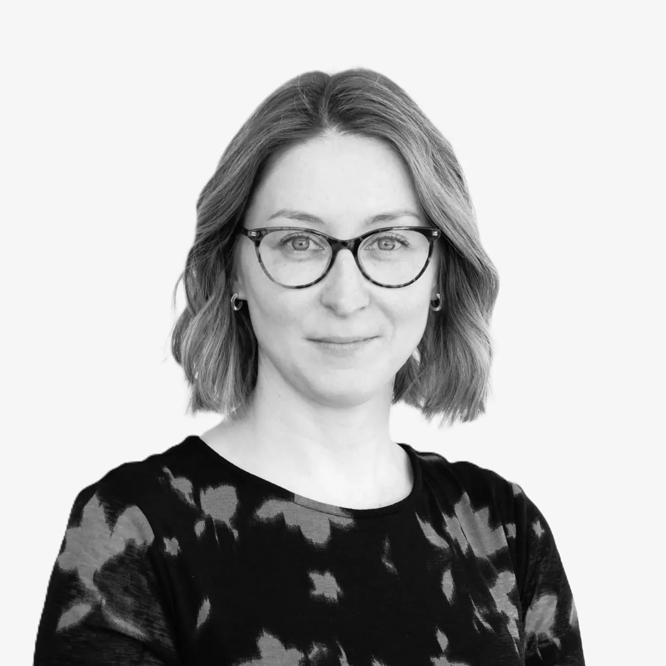 Portrait of Dr Kate Staines.
